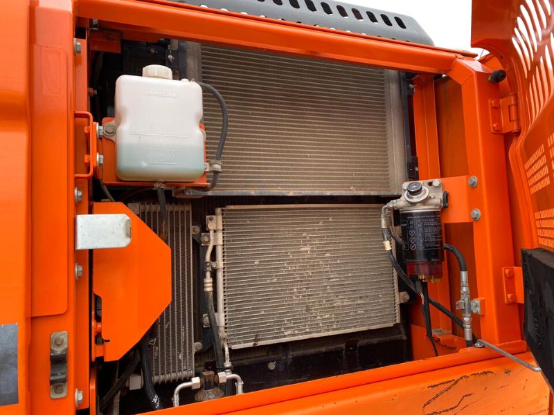 Doosan DX225LC - Bras déport