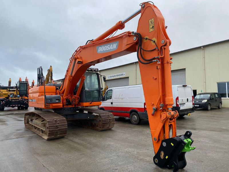 Pelle 22T Doosan DX 225 LC - Attache Geith - Occasion