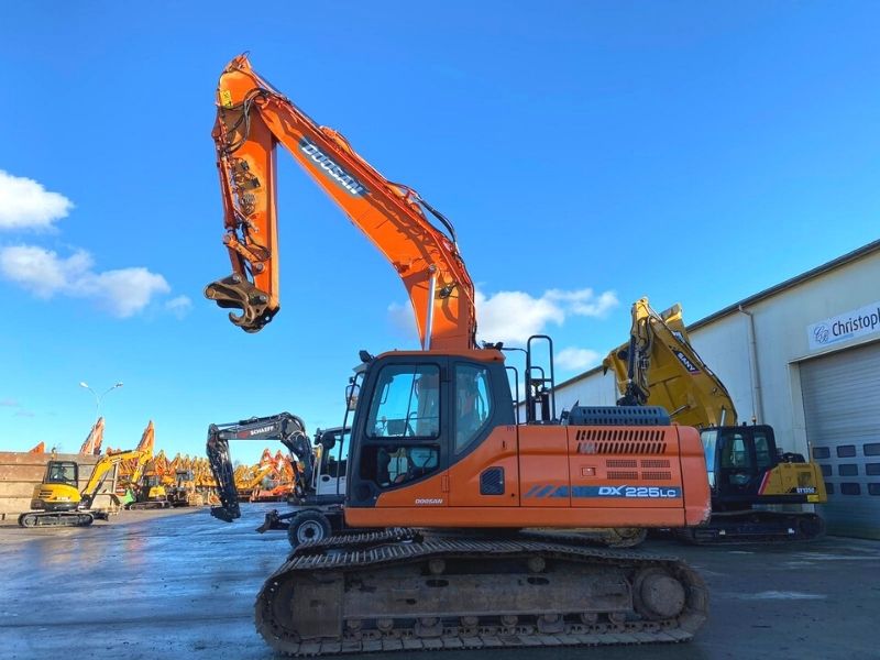 Doosan DX 225 LC - Patins de 900mm - Occasion
